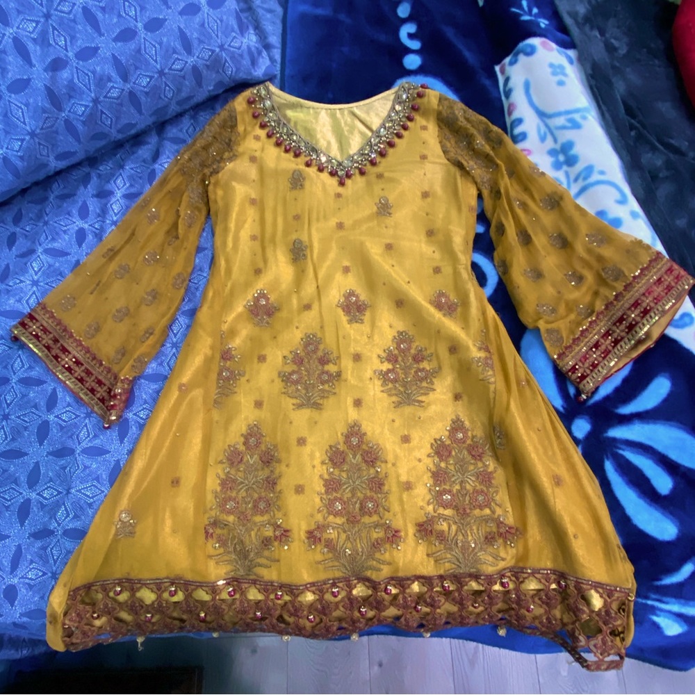 Maria B M.Luxe Embroided Suit size Small